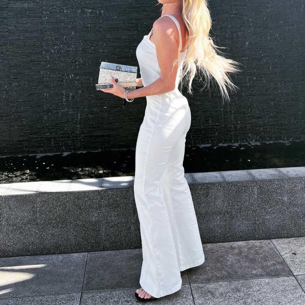 White jumpsuit Jean material size SMALL Fashion Nova